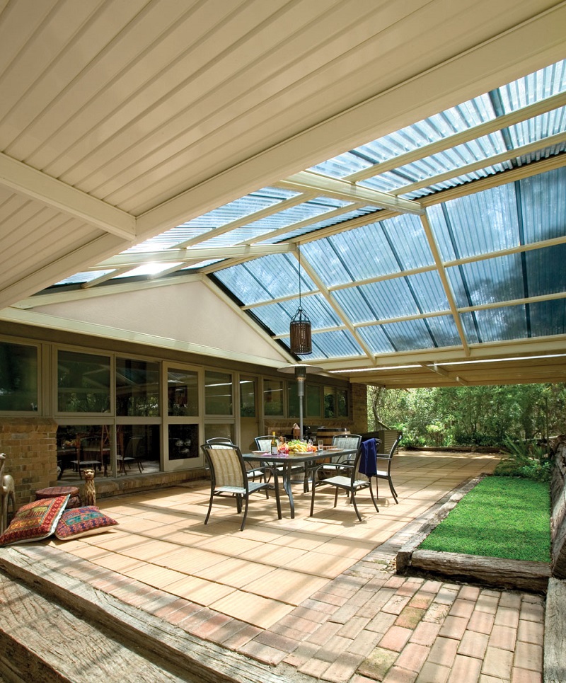 Polycarbonate roof sheeting applications